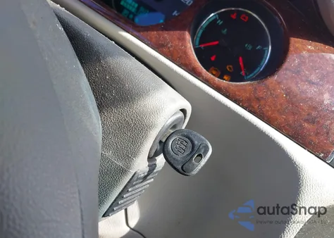 2011 Buick Lucerne Cx z USA, uszkodzony, nr VIN 1G4HA5EM3BU125574